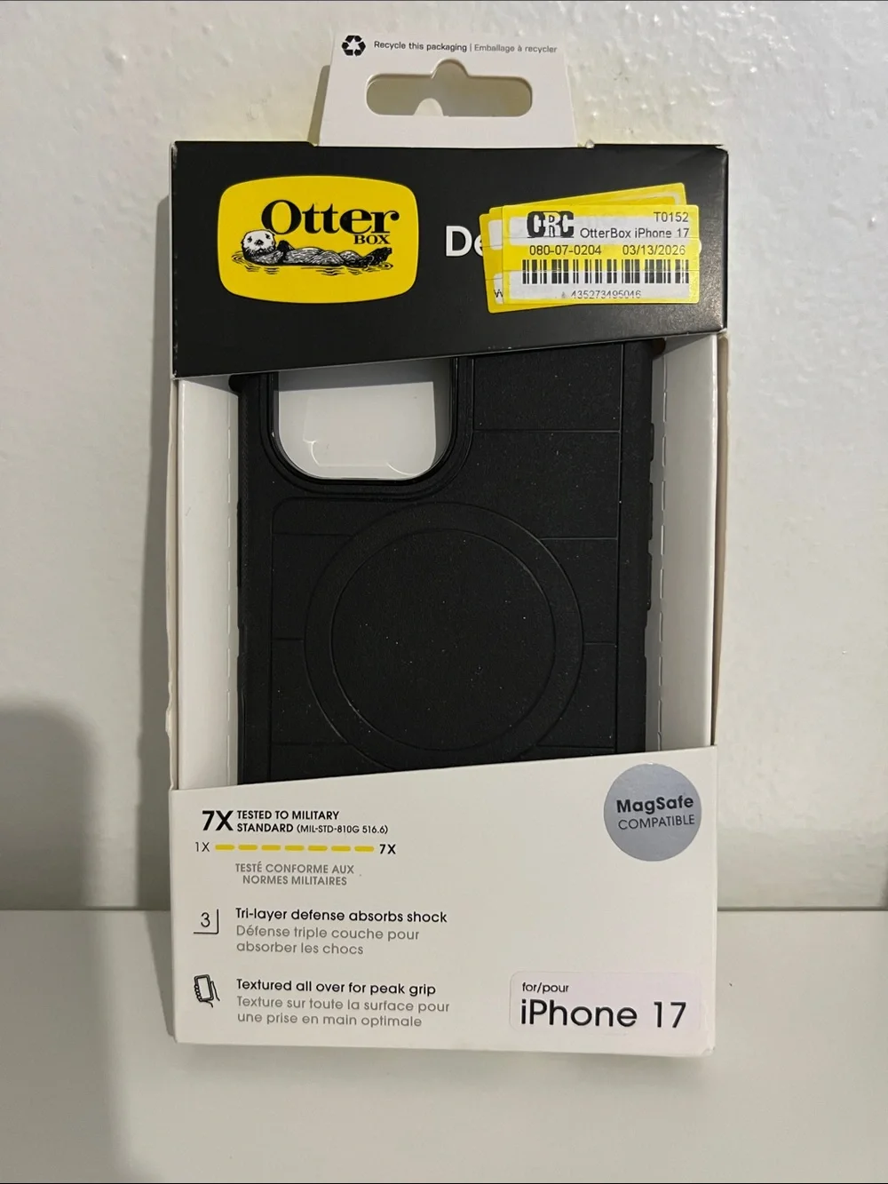 OtterBox Defender Series MagSafe Compatible iPhone 17 Case - Black
